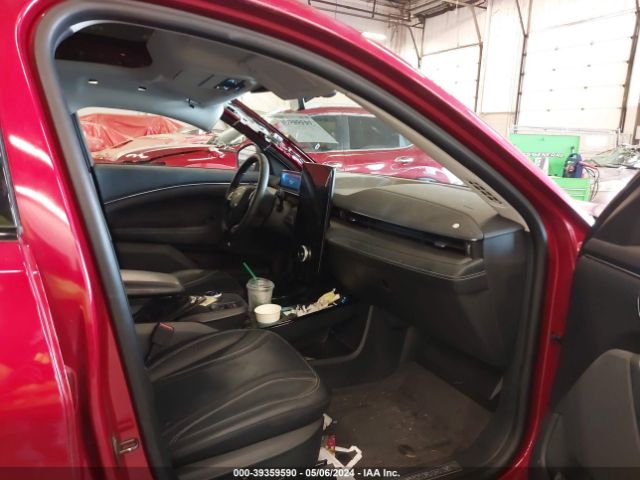 3FMTK3SUXNMA23942 Ford Mustang Mach-e Premium