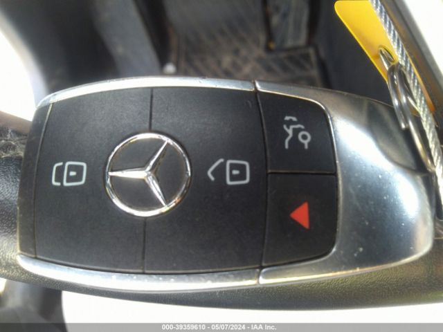 55SWF8EB3KU300457 Mercedes-Benz C 300 4matic