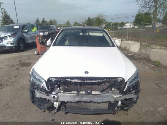 55SWF8EB3KU300457 Mercedes-Benz C 300 4matic