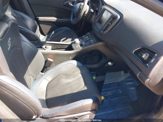 1C3CCCBG5FN519092 Chrysler 200 S