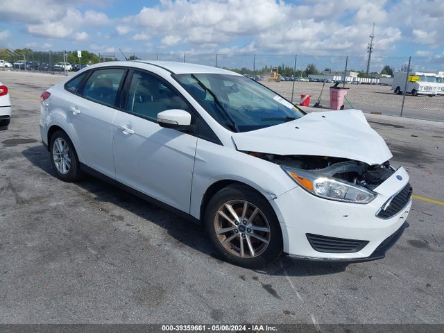 2015 1FADP3F24FL272801 main image