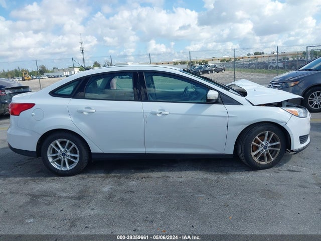 Ford FOCUS SE 2015 1FADP3F24FL272801 Image 13