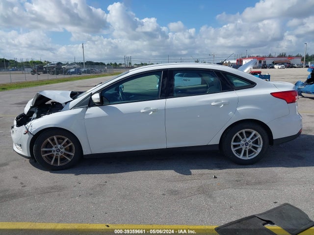 Ford FOCUS SE 2015 1FADP3F24FL272801 Image 14