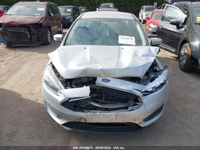 Ford FOCUS SE 2016 1FADP3F29GL306653 Image 6