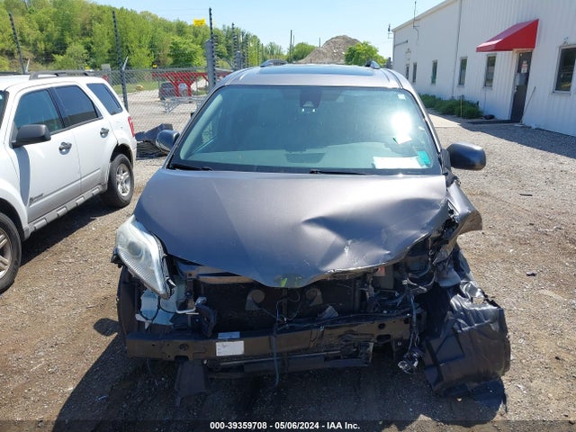 Toyota Sienna Xle 8 Passenger 2018 5TDYZ3DC5JS922518 Image 11