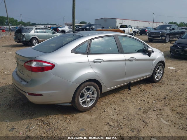 Ford FIESTA SE 2019 3FADP4BJ5KM154199 Image 4