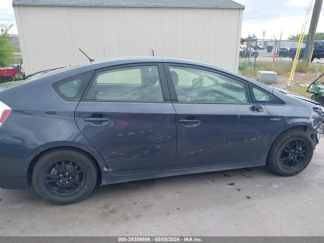 Toyota Prius Two 2015 JTDKN3DUXF1982843 Image 14