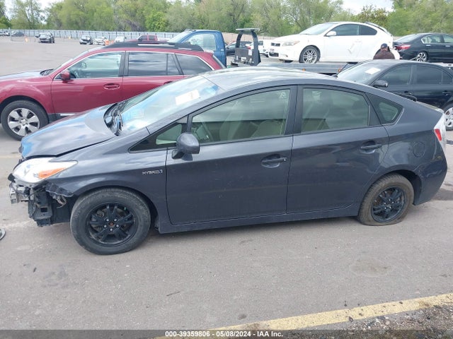 Toyota Prius Two 2015 JTDKN3DUXF1982843 Image 15
