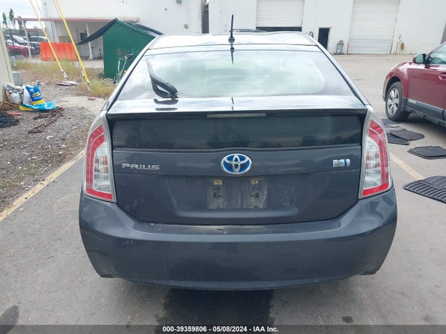 Toyota Prius Two 2015 JTDKN3DUXF1982843 Image 17