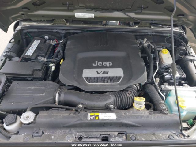1C4BJWDG6FL762627 Jeep Wrangler Unlimited Sport