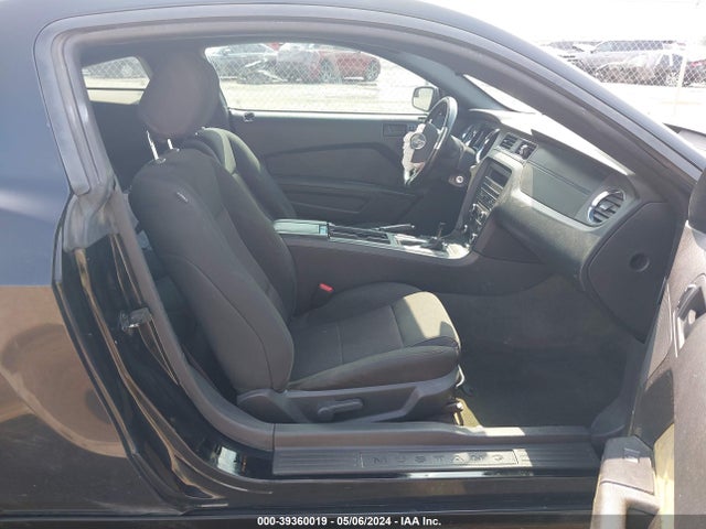 Ford Mustang V6 2014 1ZVBP8AM8E5237556 Image 5