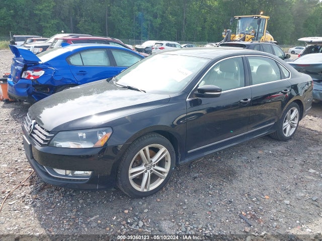 1VWCT7A36FC002300 Volkswagen Passat 1.8t Sel Premium
