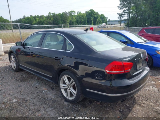 1VWCT7A36FC002300 Volkswagen Passat 1.8t Sel Premium