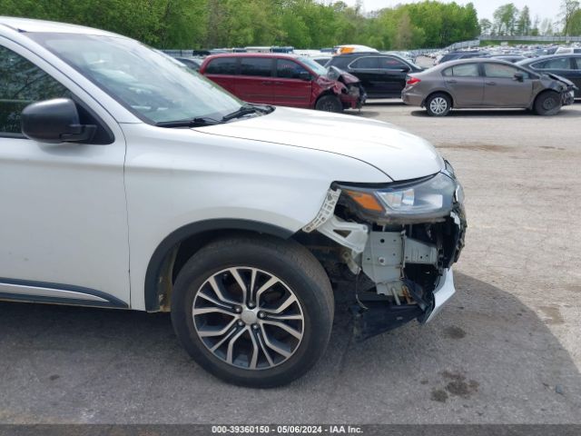 JA4AZ3A36GZ037820 Mitsubishi Outlander Es
