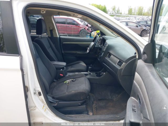 JA4AZ3A36GZ037820 Mitsubishi Outlander Es