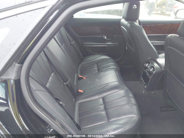 2012 JAGUAR XJ SAJWA1CBXCLV38574 Photo 7