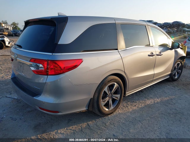 Honda Odyssey Touring 2018 5FNRL6H80JB009053 Image 4