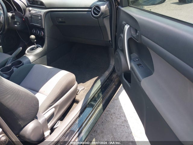 JTKJF5C73FJ012504 Scion TC