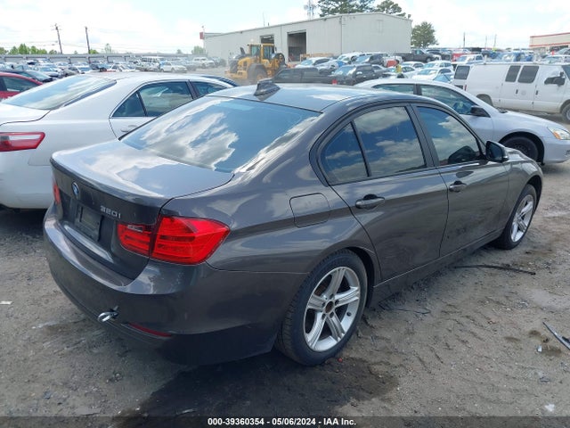 BMW 320i 2014 WBA3B1C5XEK131112 Image 4