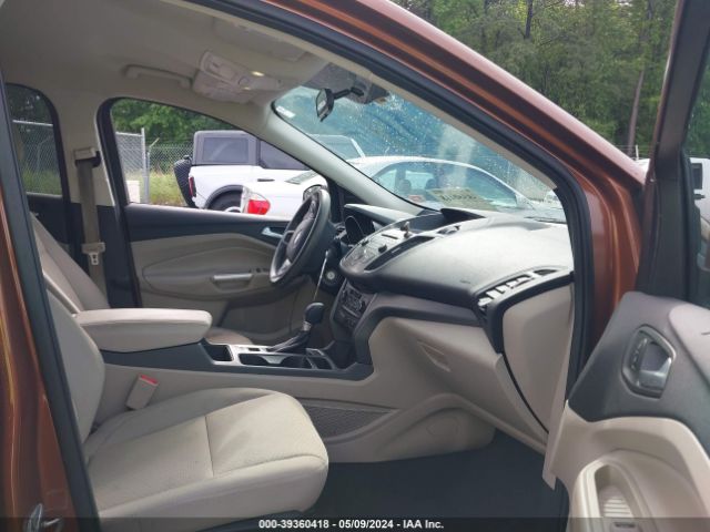 1FMCU0GD0HUA25040 Ford ESCAPE SE