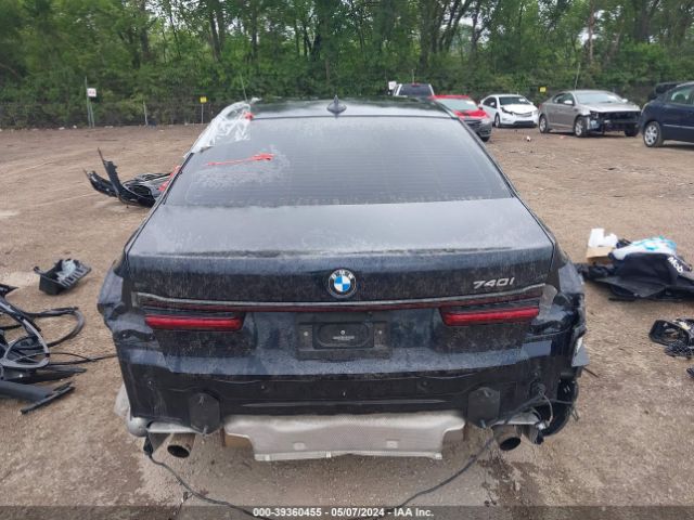 WBA7T2C00NCG81165 BMW 740I