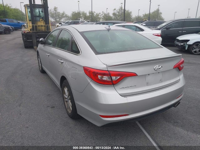 Hyundai SONATA SE 2017 5NPE24AF2HH574771 Image 3