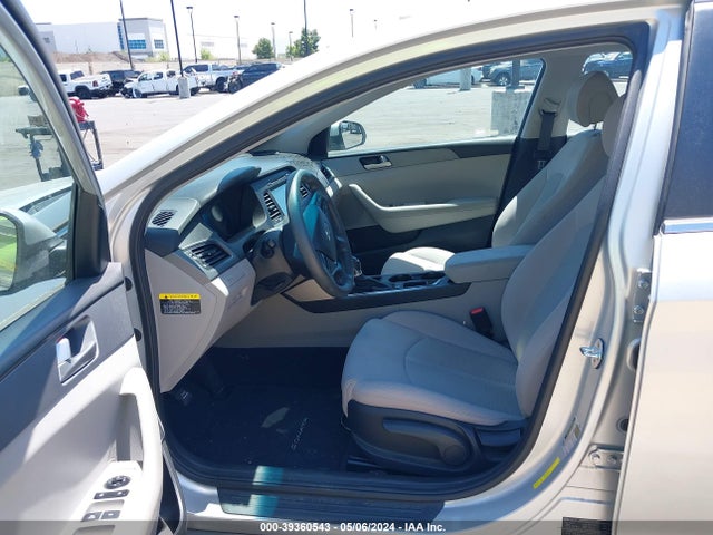 Hyundai SONATA SE 2017 5NPE24AF2HH574771 Image 5