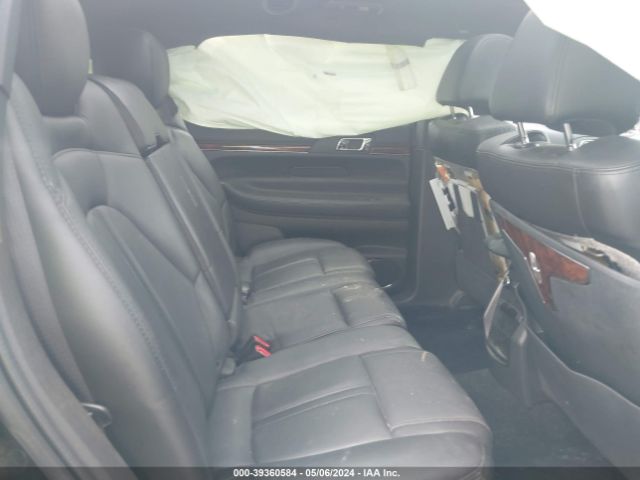 2LMHJ5NK4EBL57050 Lincoln Mkt Livery