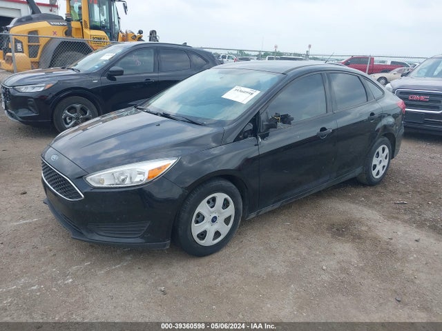 Ford FOCUS S 2018 1FADP3E26JL325699 Image 2