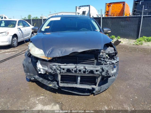 1FADP3F22EL252657 Ford FOCUS SE