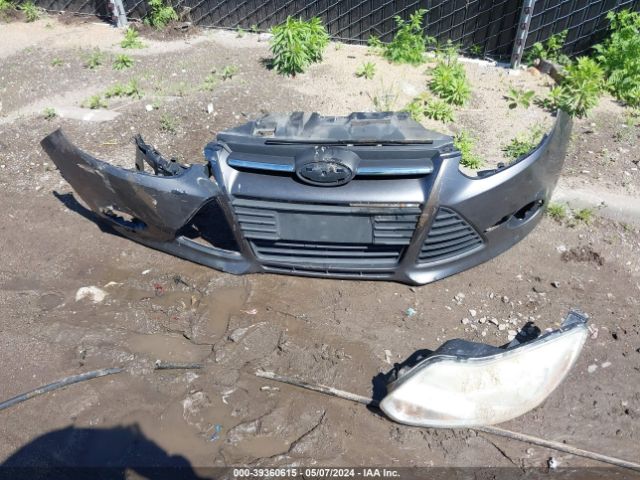1FADP3F22EL252657 Ford FOCUS SE