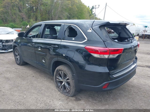 Toyota Highlander Le 2017 5TDBZRFH2HS384047 Image 3