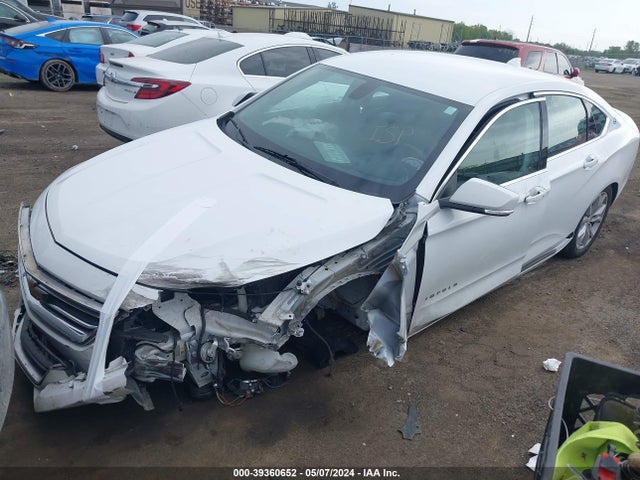Chevrolet IMPALA 1LT 2018 2G1105S39J9142260 Image 2