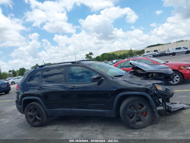 1C4PJLLB0KD490302 Jeep Cherokee Altitude Fwd