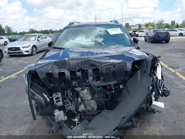 1C4PJLLB0KD490302 Jeep Cherokee Altitude Fwd