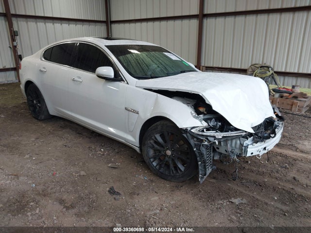 2013 JAGUAR XF SAJWA0E75D8S85039 Photo 0