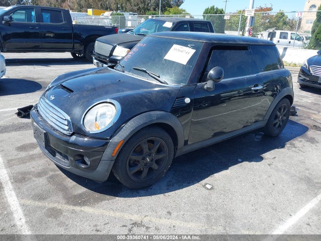 2009 MINI COOPER WMWMF33589TW76746 Photo 1