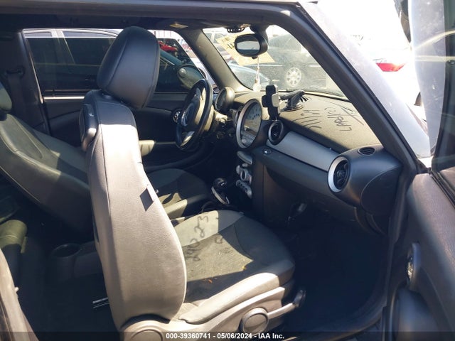 2009 MINI COOPER WMWMF33589TW76746 Photo 4