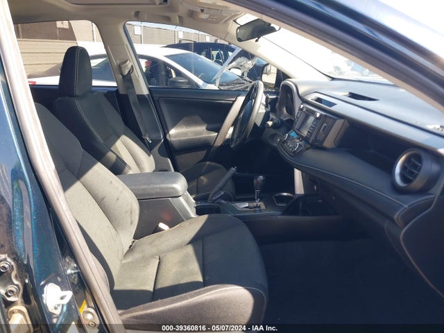 Toyota Rav4 Xle 2017 JTMWFREV7HJ716630 Image 5