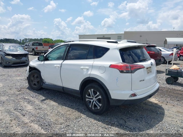 Toyota RAV4 LE 2017 2T3ZFREV3HW350633 Image 3