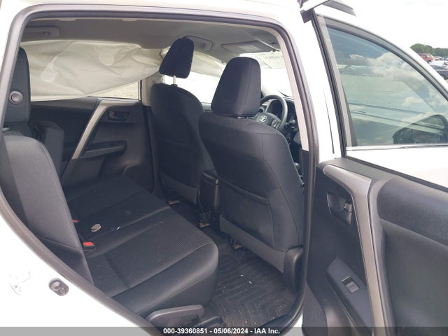 Toyota RAV4 LE 2017 2T3ZFREV3HW350633 Image 8