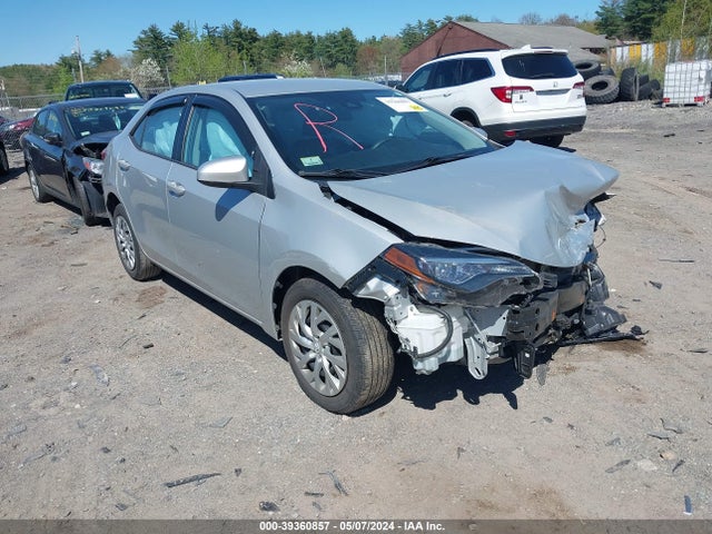 Toyota COROLLA LE 2018 2T1BURHE6JC010959 zdjęcie główne