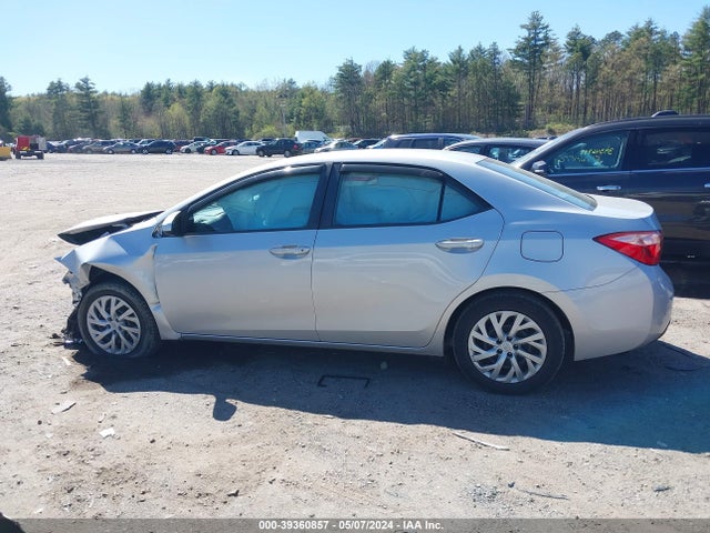Toyota COROLLA LE 2018 2T1BURHE6JC010959 Image 15
