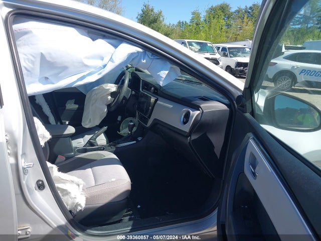 Toyota COROLLA LE 2018 2T1BURHE6JC010959 Image 5