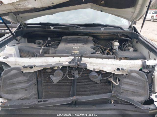 5TFRM5F13EX070129 Toyota Tundra Sr5 4.6l V8