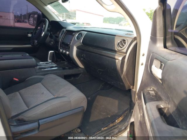 5TFRM5F13EX070129 Toyota Tundra Sr5 4.6l V8