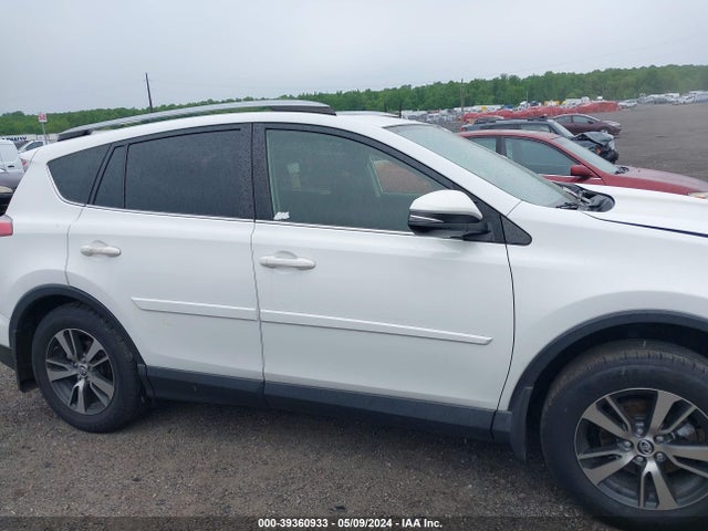 Toyota Rav4 Xle 2017 JTMRFREV0HJ174400 Image 14