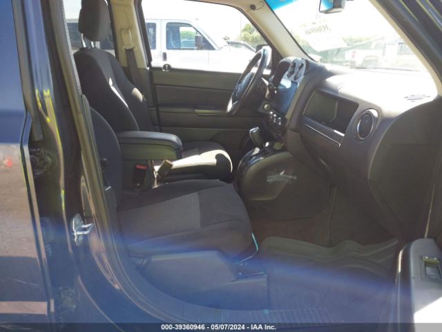 1C4NJPFA1GD590790 Jeep Patriot Latitude