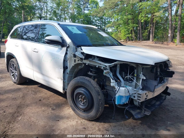 Toyota Highlander Xle 2018 5TDJZRFH1JS557994 zdjęcie główne