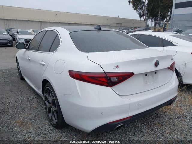 ZARFAMBN6M7647254 Alfa Romeo Giulia Ti Rwd
